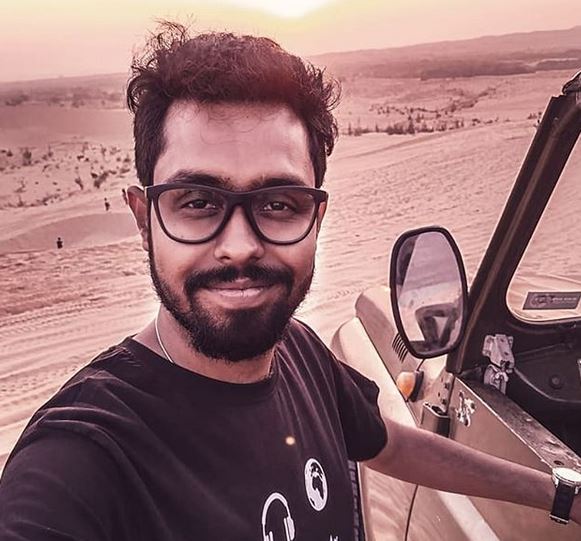 The 9 To 5 Story Mainak Chakraborty