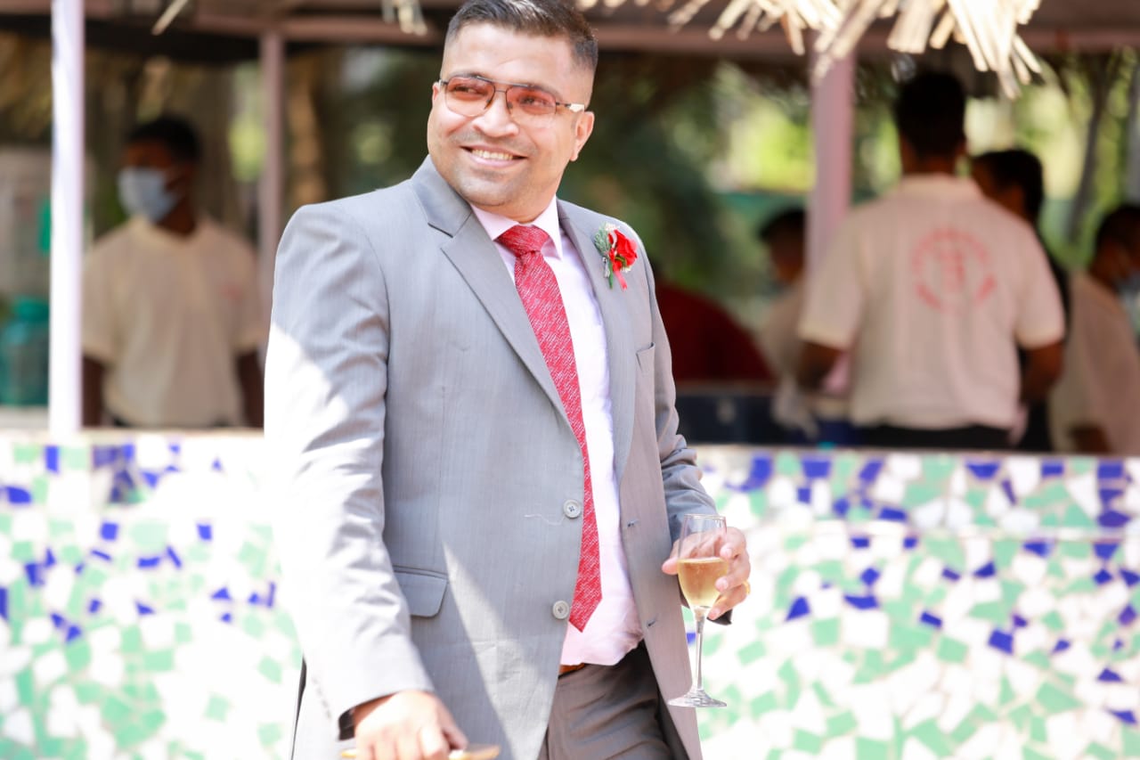 The 9 To 5 Story Joylan Andrade