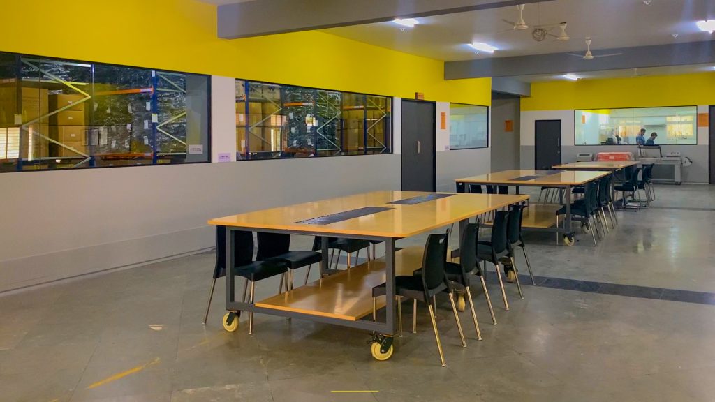 The 9 To 5 Story The 9 To 5 Story 1 4