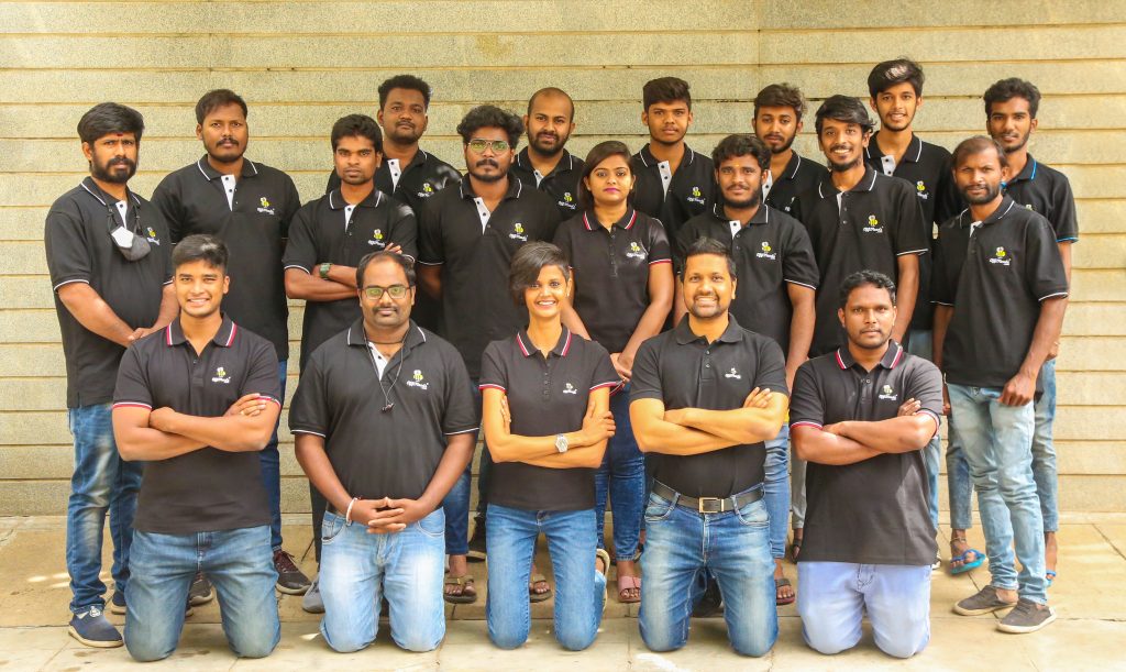 The 9 To 5 Story The 9 To 5 Story GroupPhoto4 1